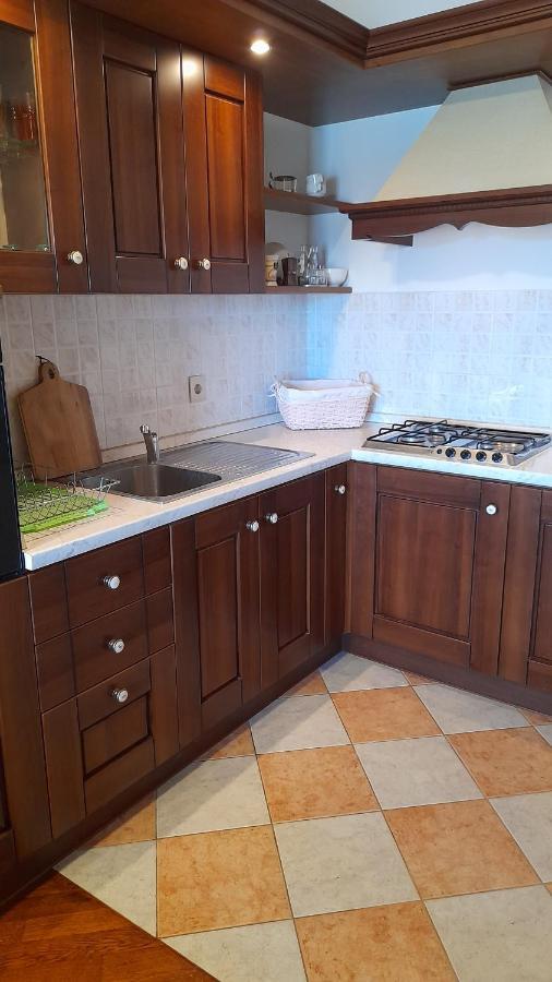 Apartment Maras *